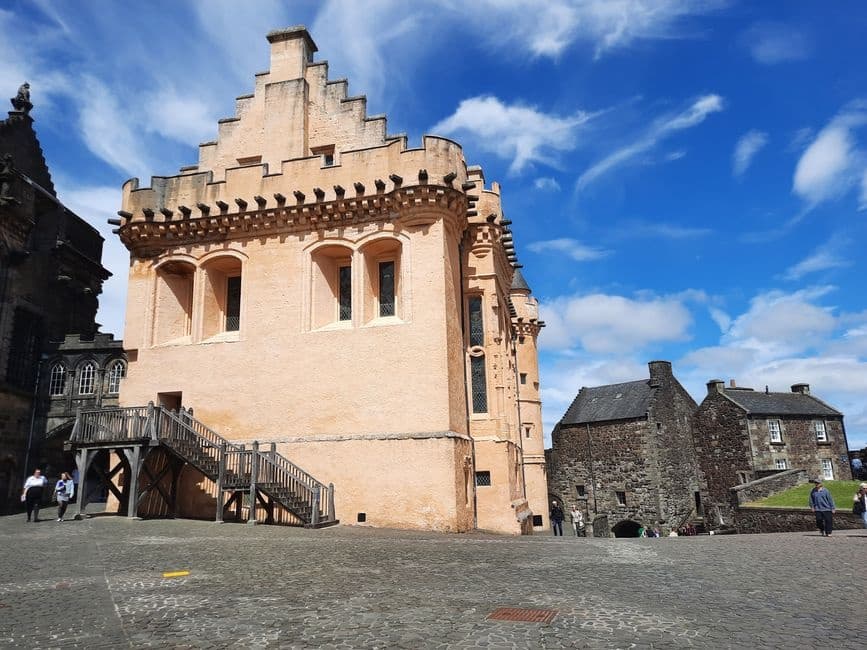 Land Adventures: Loch Lomond & Stirling Guided Tour by Love Scotland & Edinburgh Tours