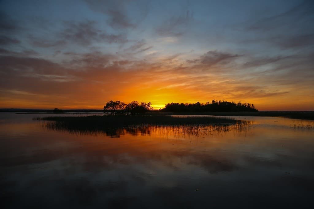 Self-Drive Boats on Lough Derg: Portumna & Terryglass Self-Drive Experience photo 1