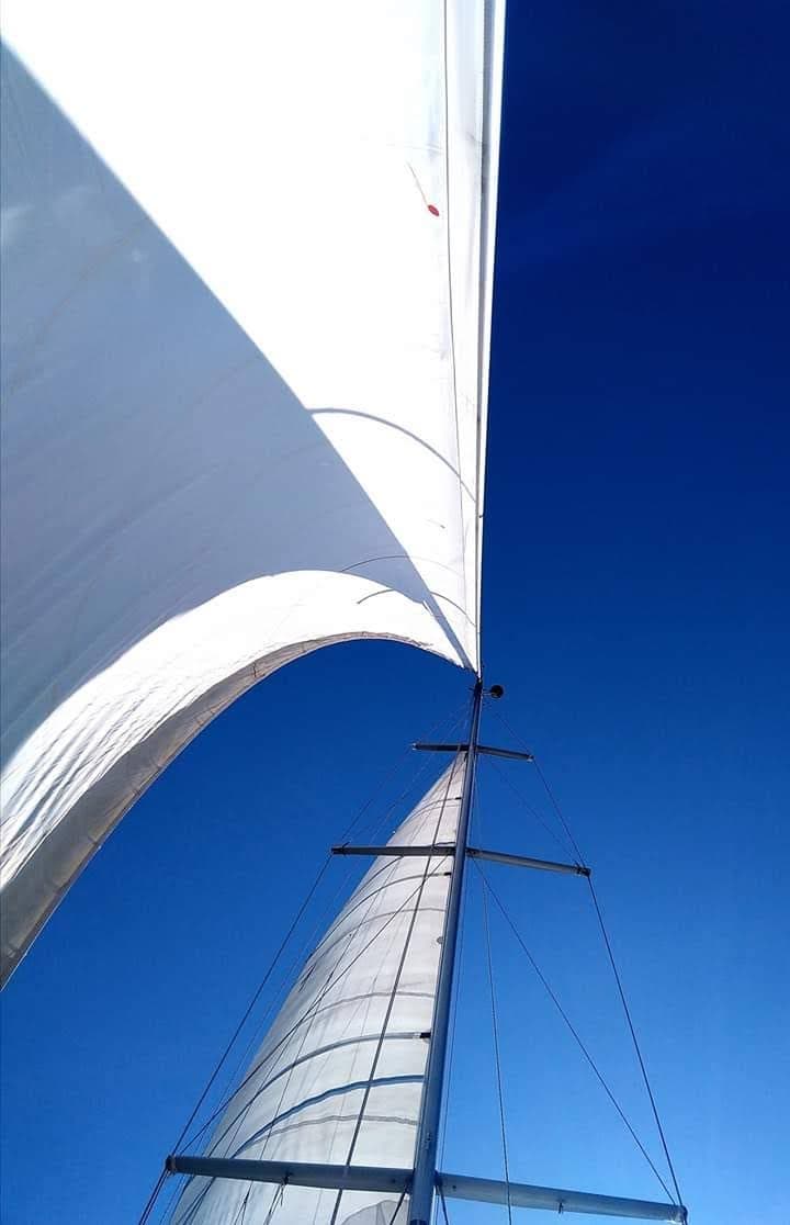 Sailing the Algarve Coast with Quadrant Algarve