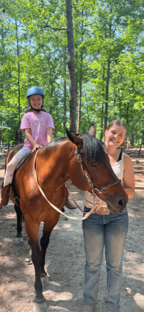 Land Adventures at New London Farm: Horseback Riding Experience