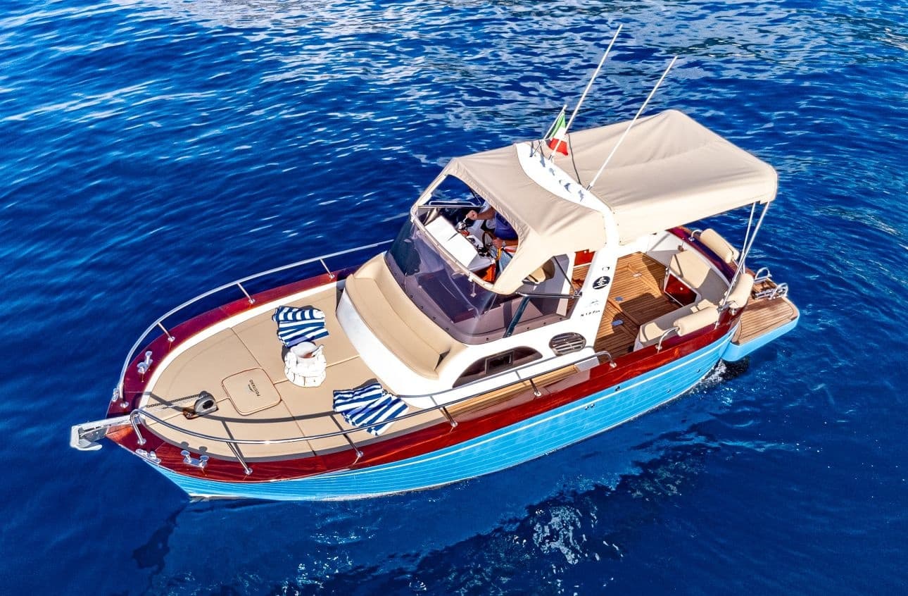 Capri by Sea: Private Positano Boat Tour to Capri and Nerano Lunch photo 2