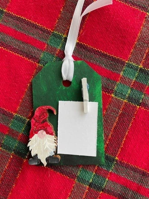 Reusable Gift Tag Painting Workshop in Oshawa — DIY Holiday Craft Night
