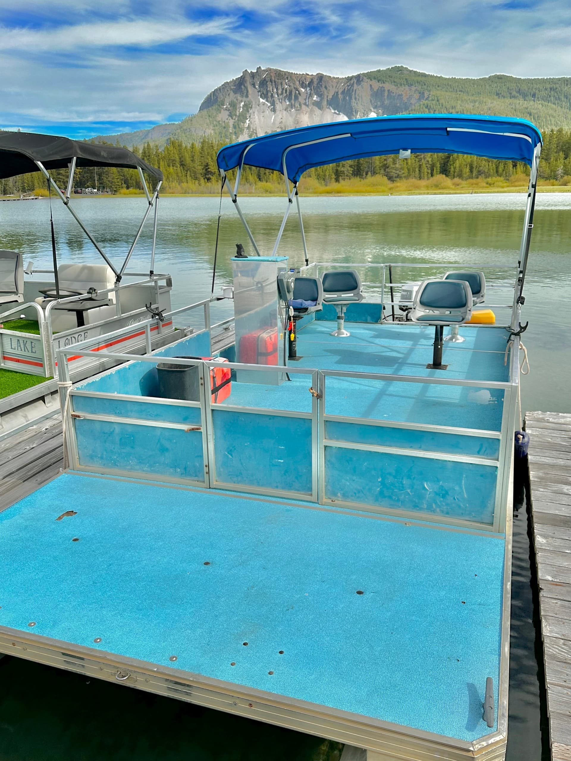 Cruise La Pine Lakes with Patio Boat #4: Half & Full-Day Pontoon Rentals