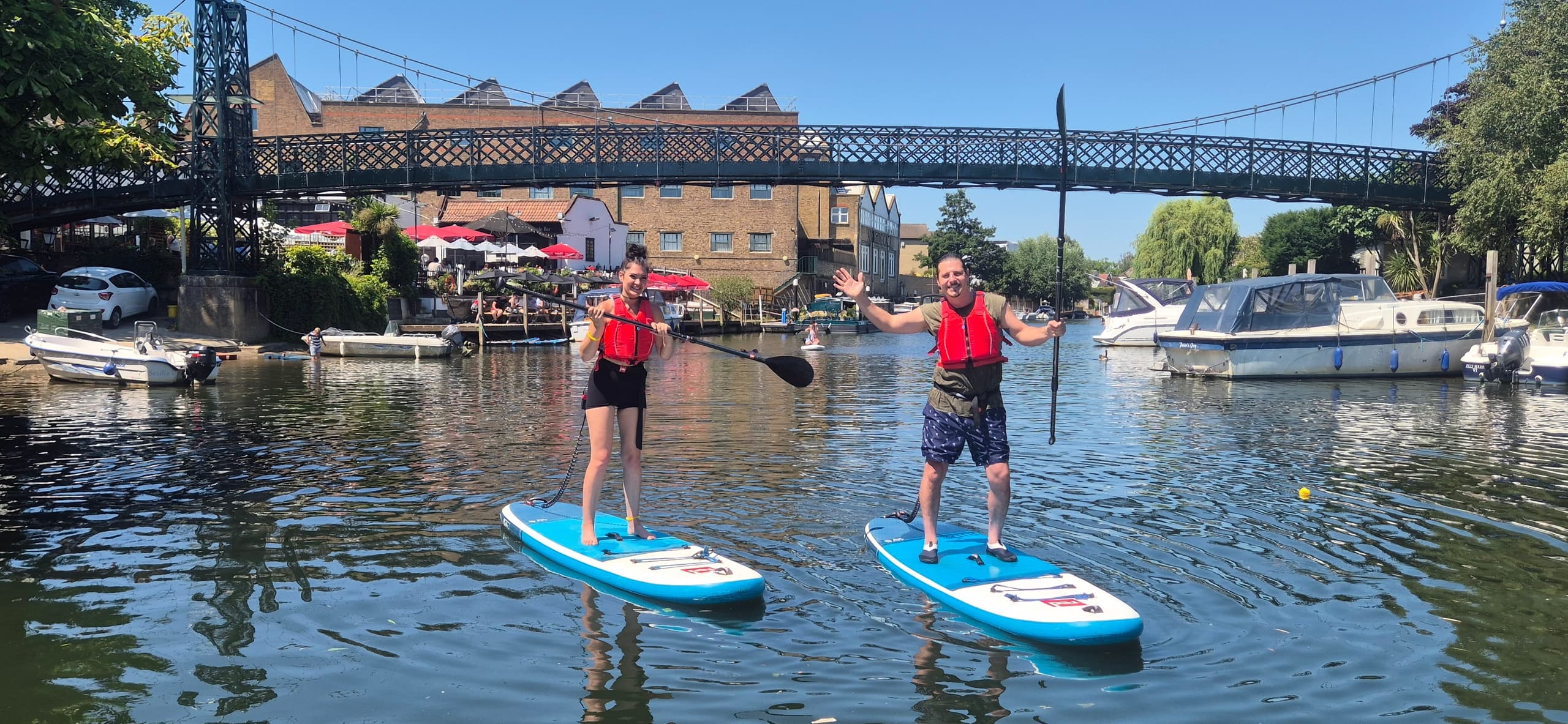 Glide the Thames: Private Group Beginner Paddleboard Session Near Hampton Court photo 1