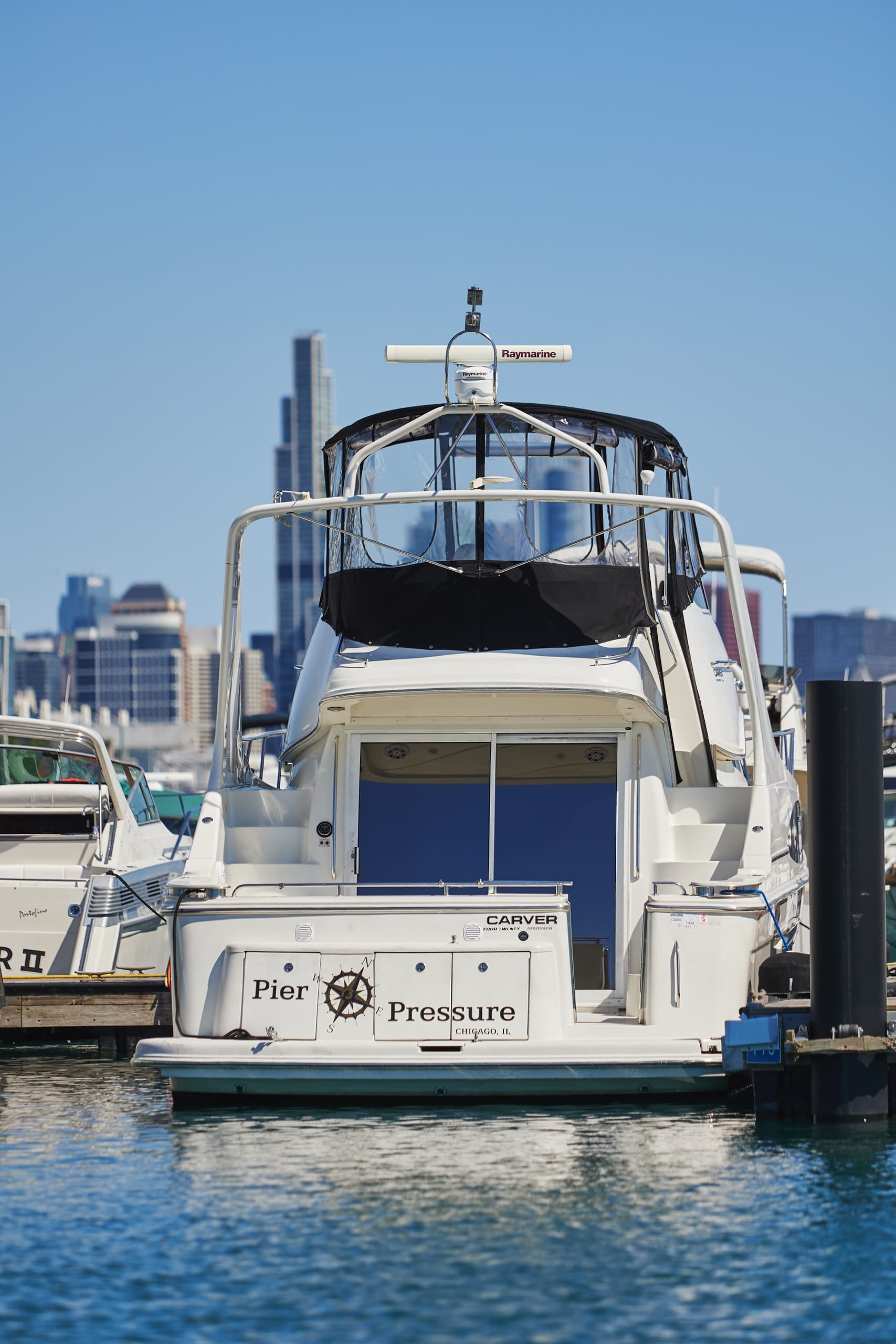 Private Yacht Adventure on Chicago’s 47' Carvers