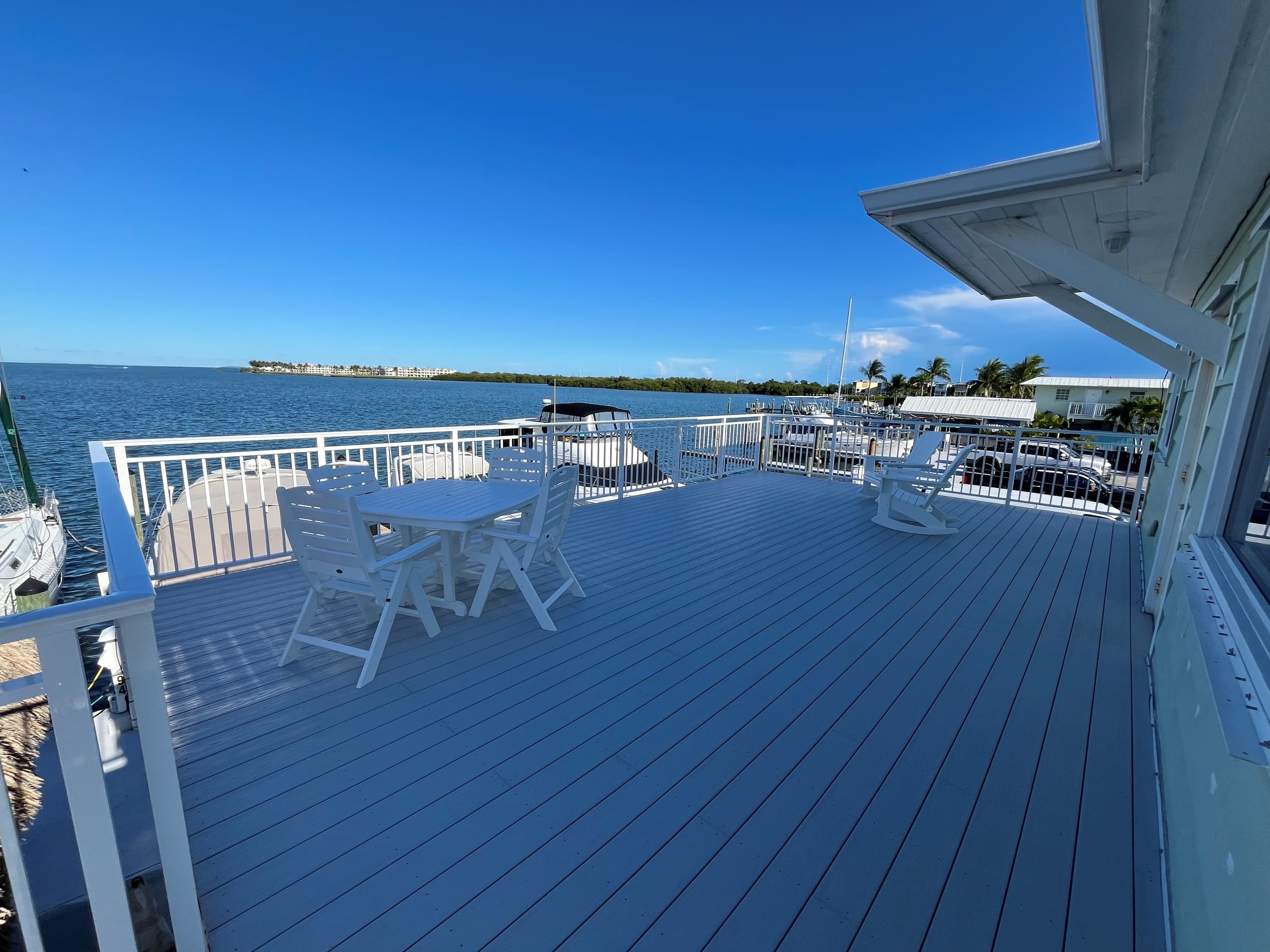 Marathon Marina Rentals & Amenities at Safe Harbor Marathon