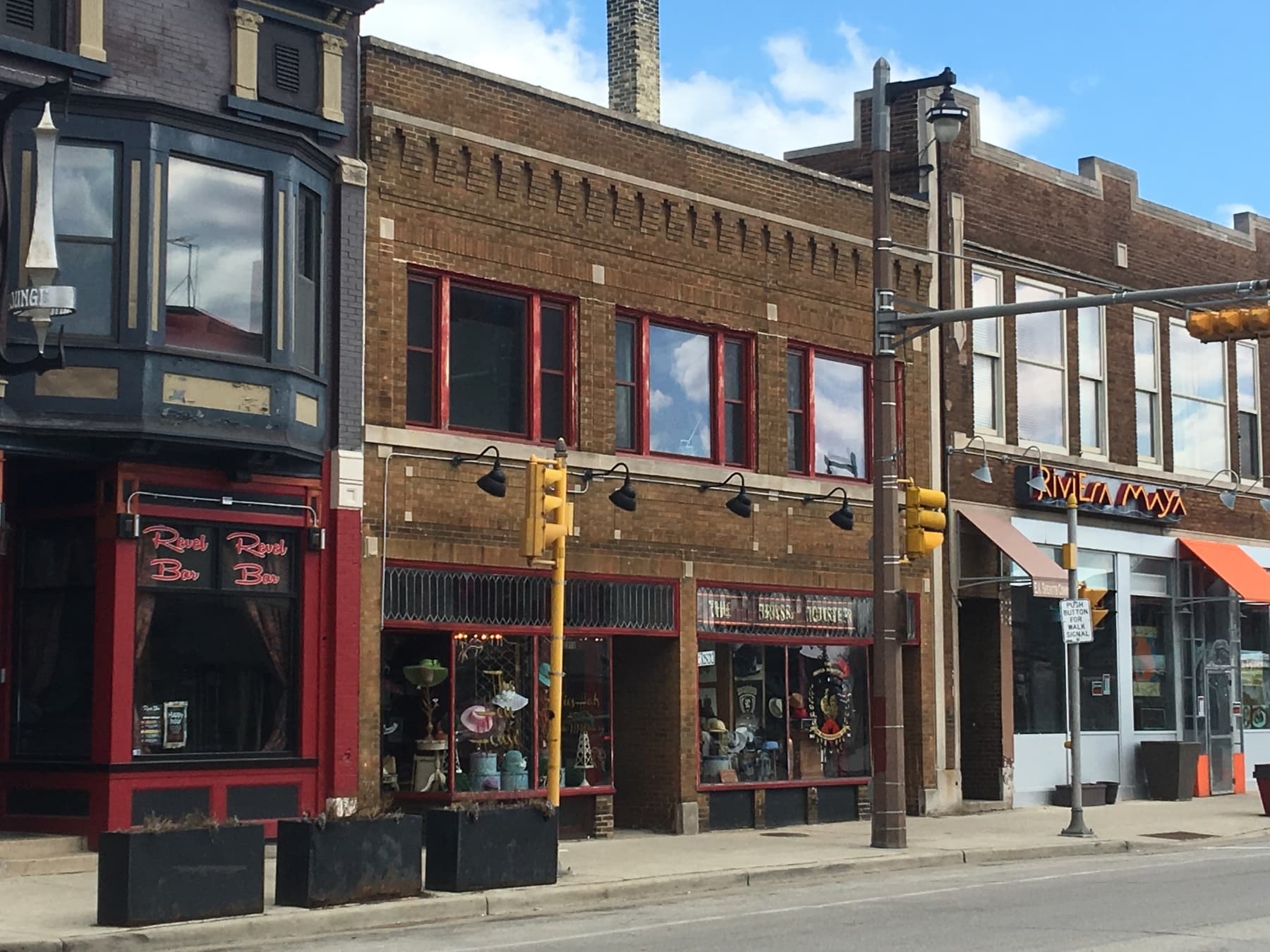 Bay View Walking Tour with Historic Milwaukee, Inc.