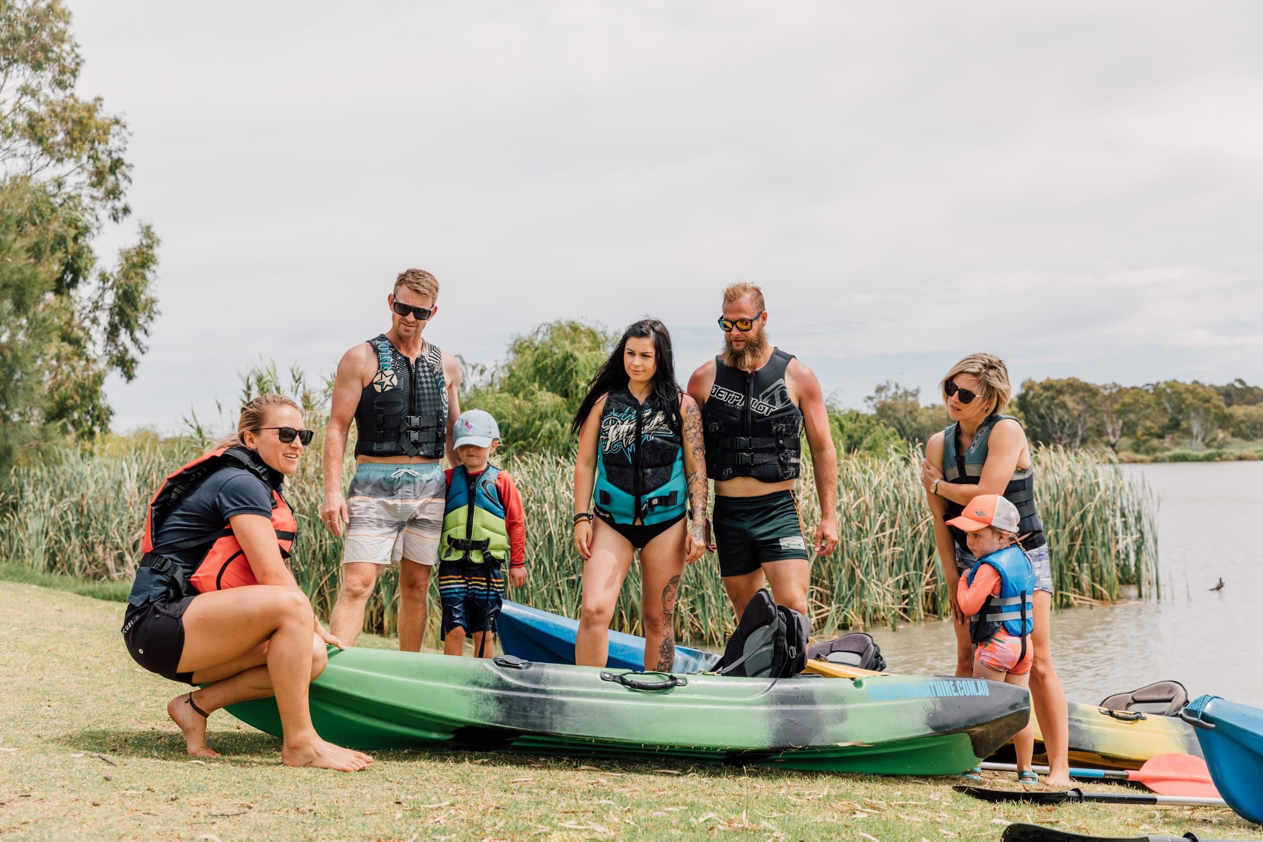 Paddle the Murray: Single Kayak Rental from Sturts Reserve, Murray Bridge photo 4