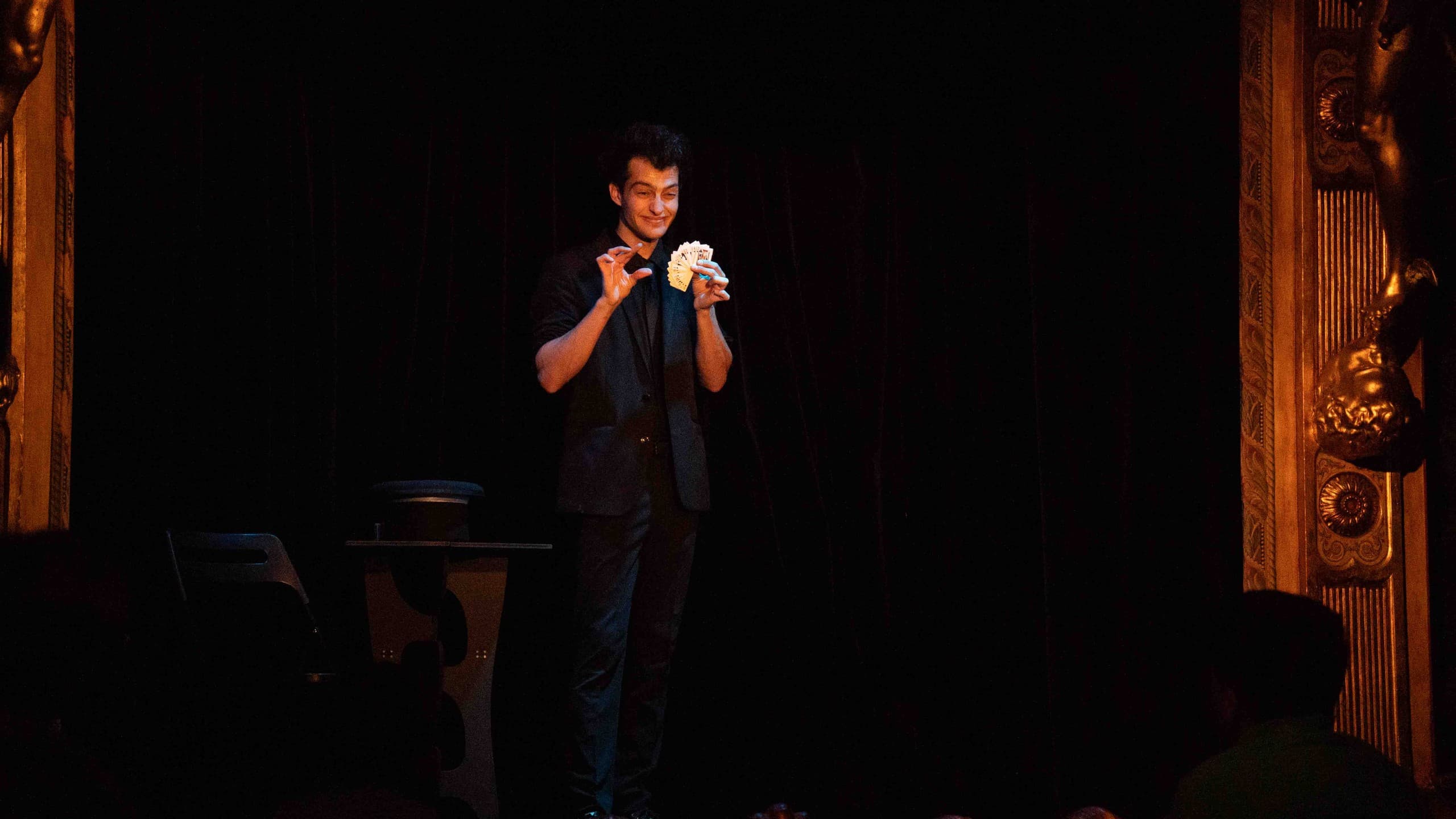 Raymon: Rubik’s Magic Live at La Cripta Mágica in Madrid photo 4