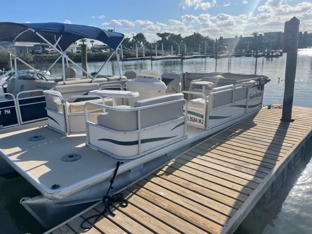 Boat Charters with Sand Dollar Boat Rentals in New Smyrna Beach
