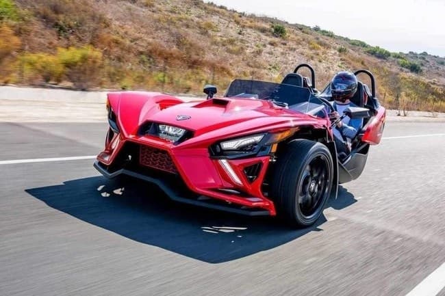 Land Adventures: Polaris Slingshot in Traverse City
