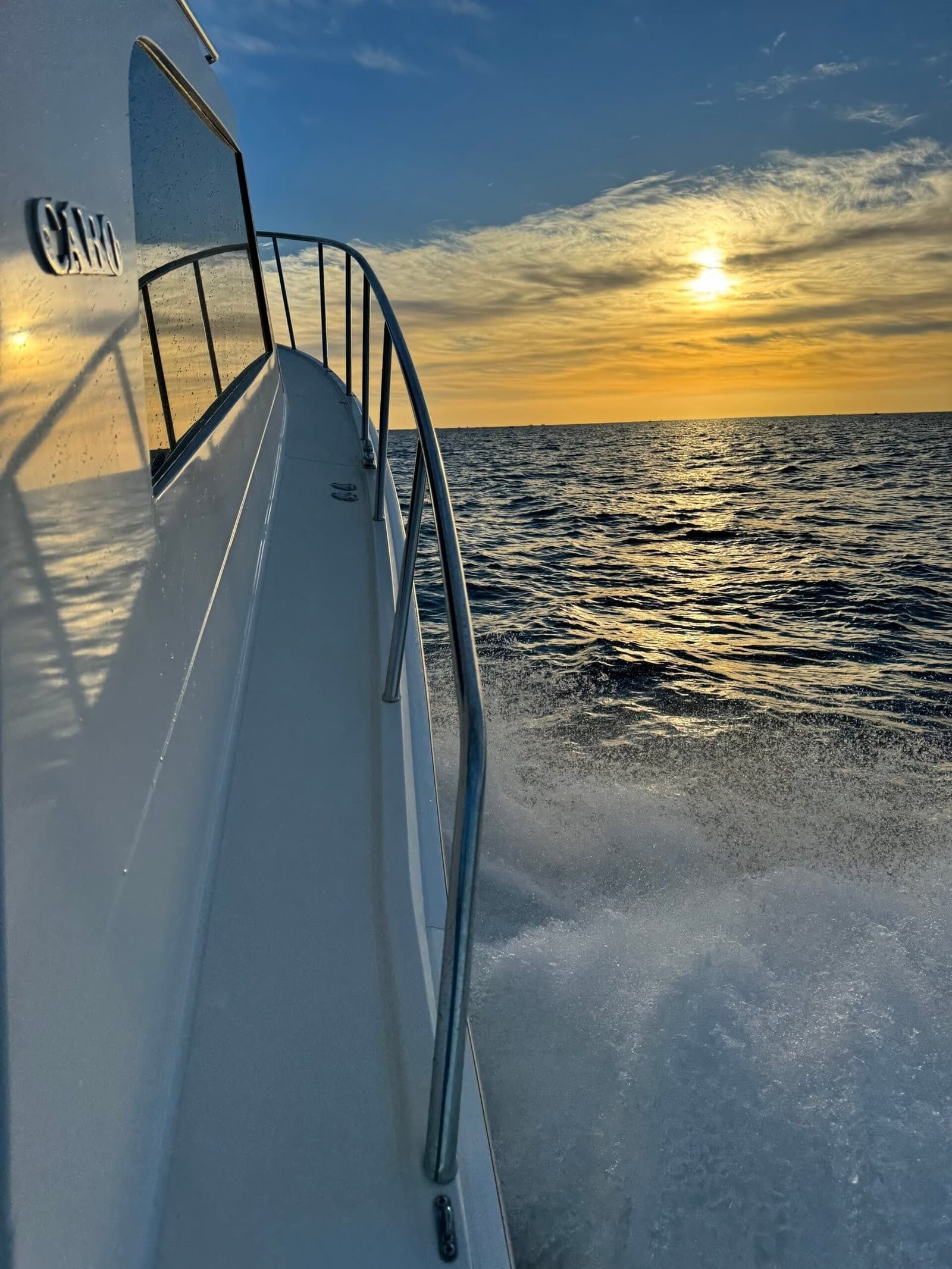 Sea of Cortez Sunset Cruise from San José del Cabo: Golden-Hour Sail for Small Groups