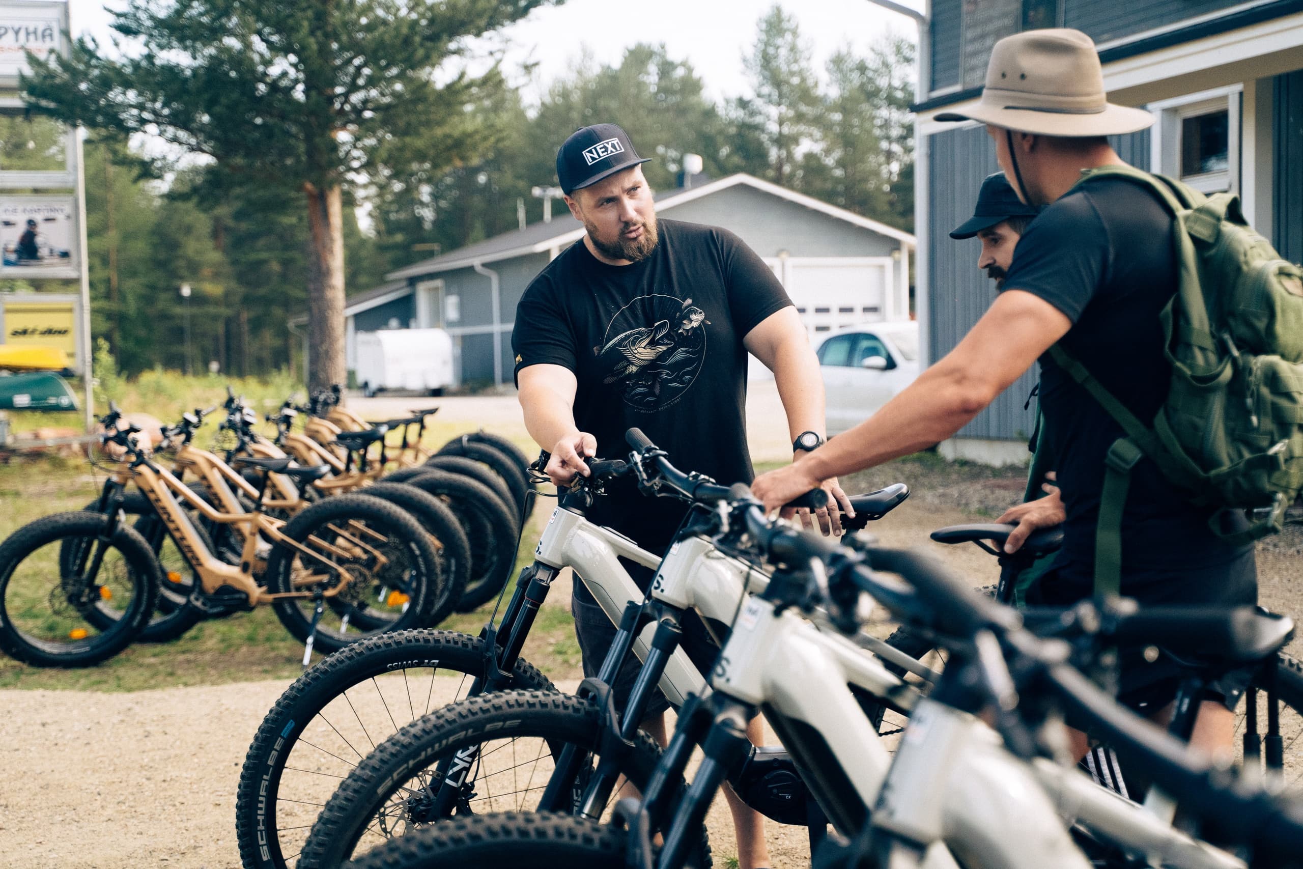 Pyhä-Luosto E-MTB Intro Ride: Beginner Fatbike Tour in Pyhätunturi, Finland
