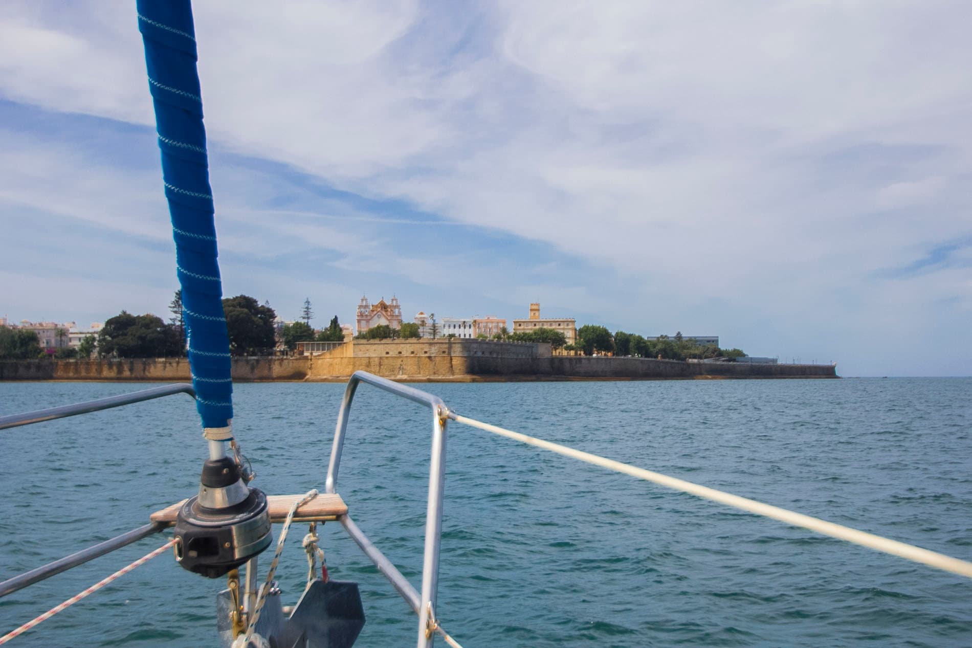 Sail Cadiz's 15th-Century Walls: Private Two-Hour Historic Bay Cruise photo 1