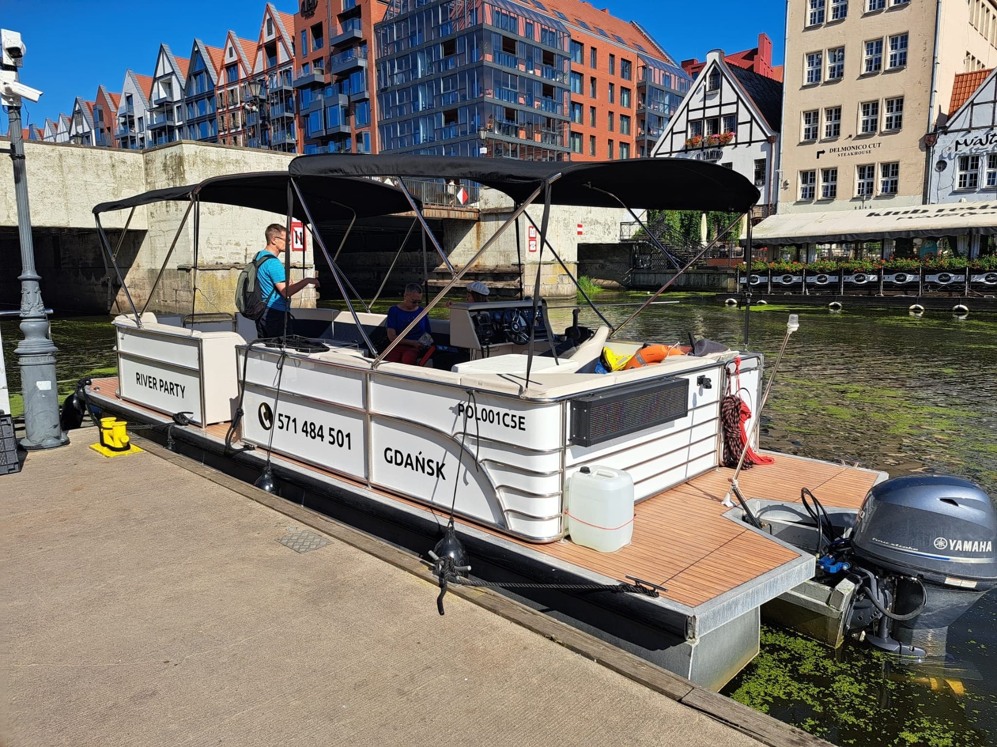 Gdańsk Catamaran Cruise on the Motława River: 45-Minute Historic Sightseeing photo 3