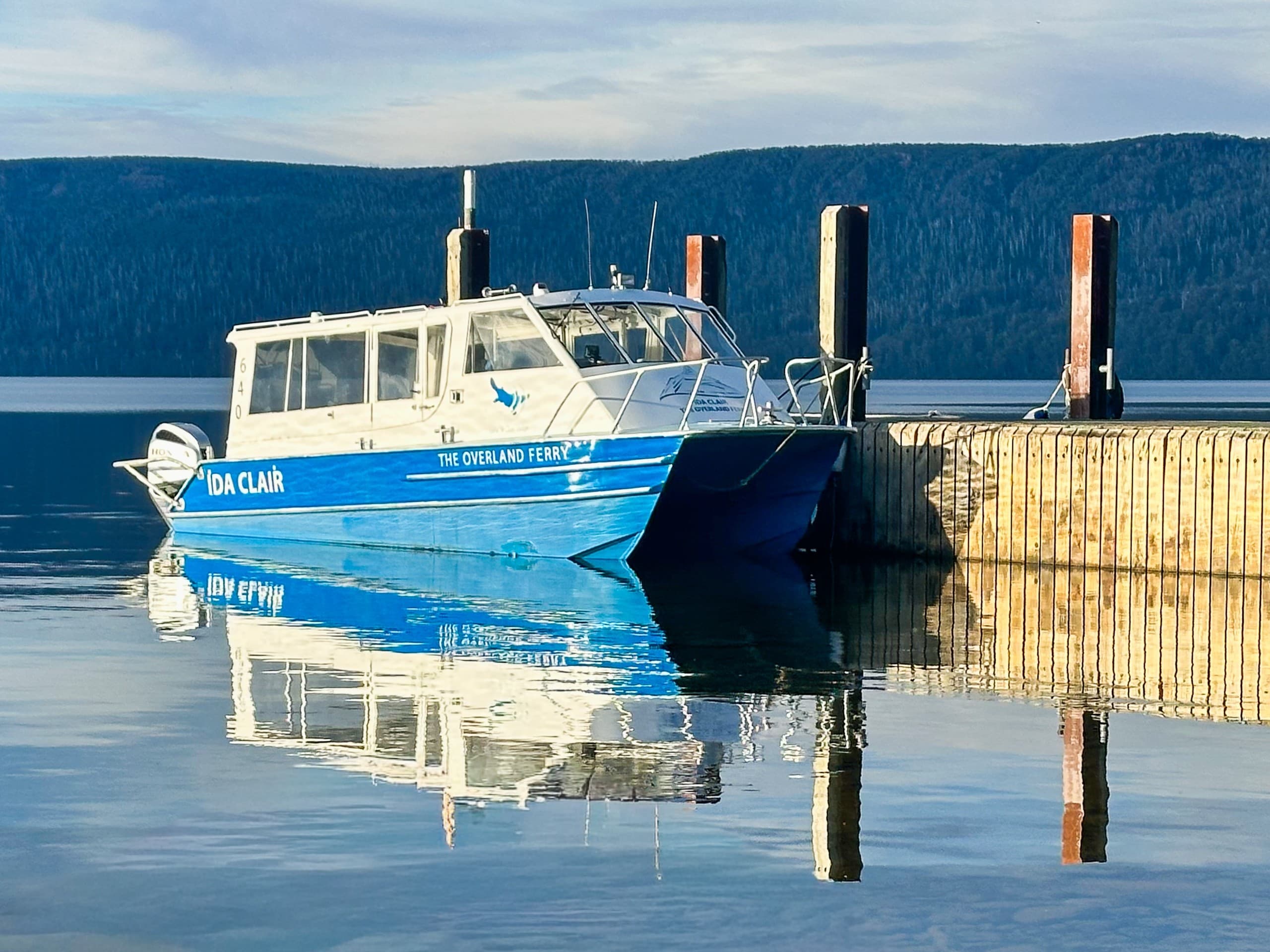 Lake St Clair Ferry: Cynthia Bay to Narcissus Hut on the Ida Clair photo 1