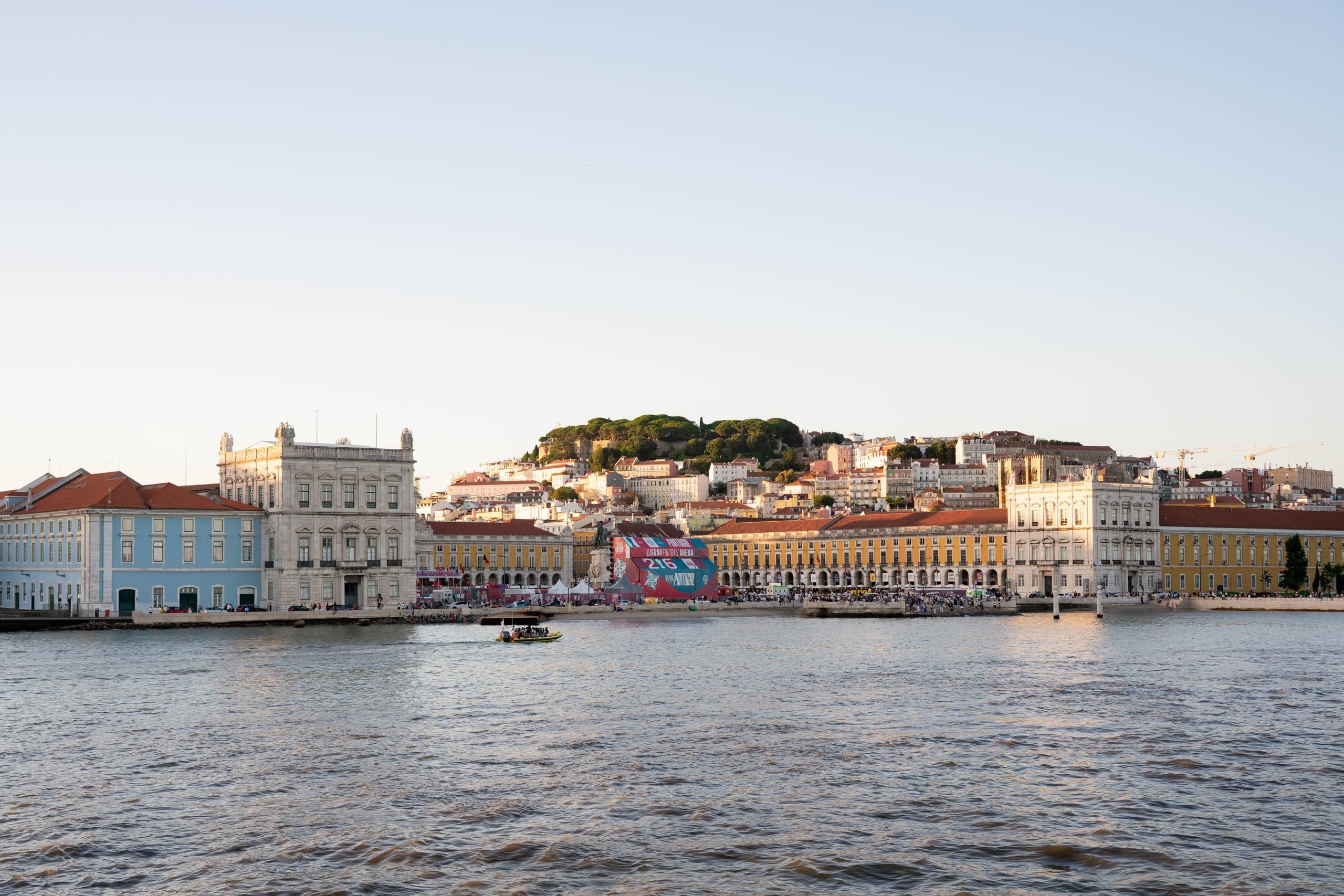 Sunlit Sailing on the X-Treem: 2-Hour Lisbon River Sightseeing Tour photo 4
