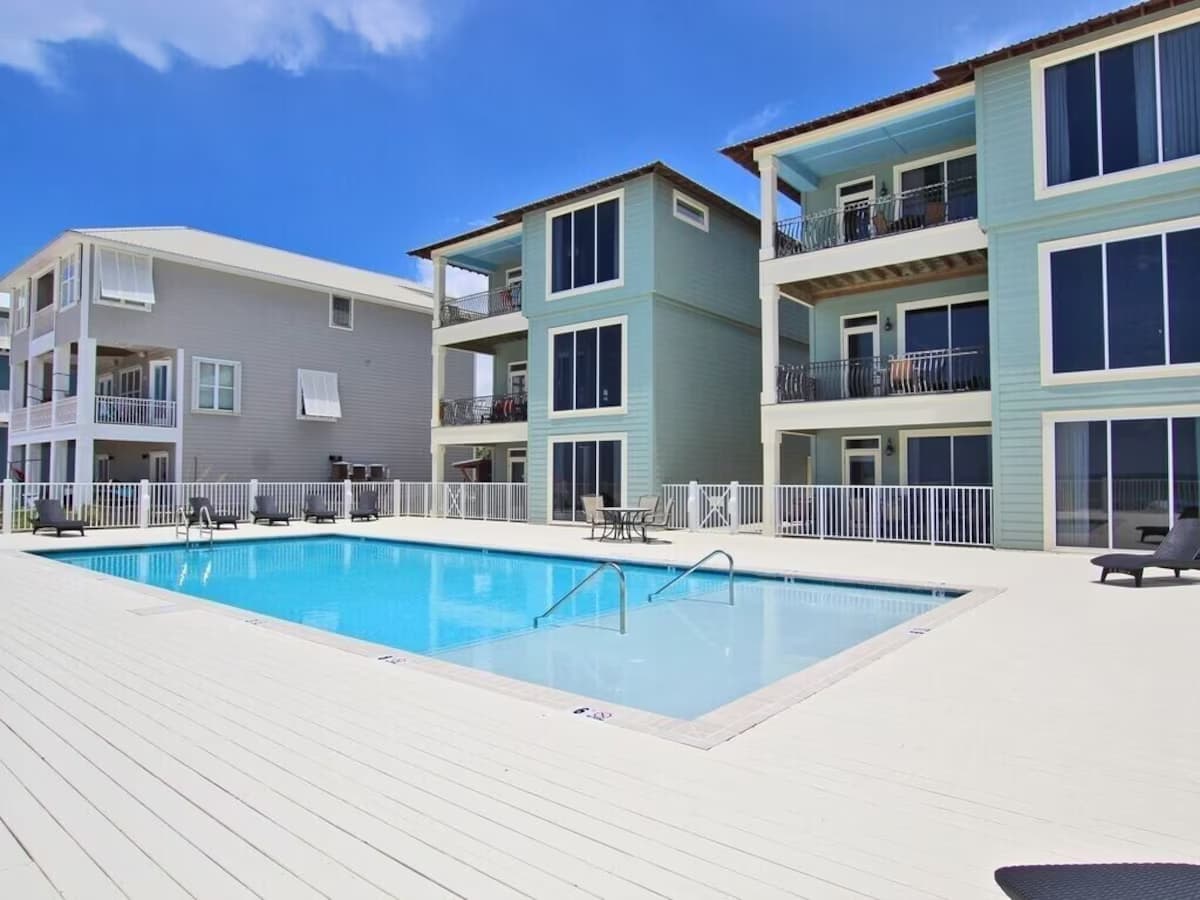 Beach Relaxation & Outdoor Comfort at Hammock Dunes Cottages
