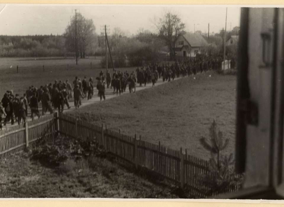 Explore the Historic Death March Route: Full-Day WWII Tour from Berlin