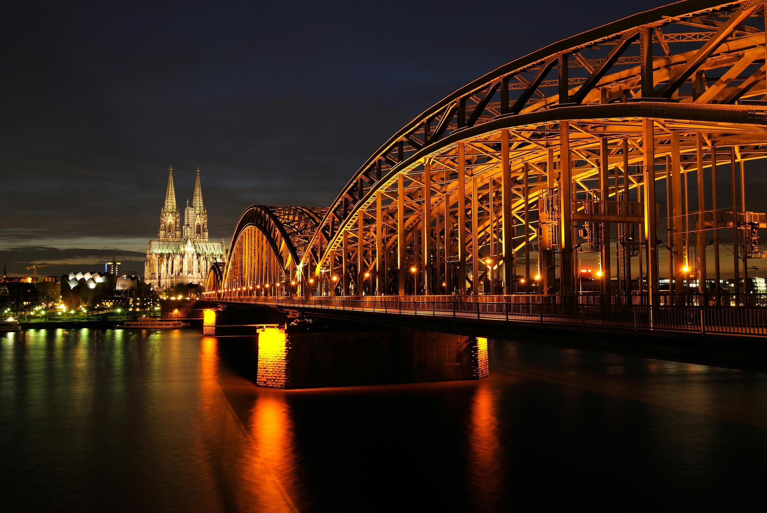 Nightlife & Pub Crawl Business Köln