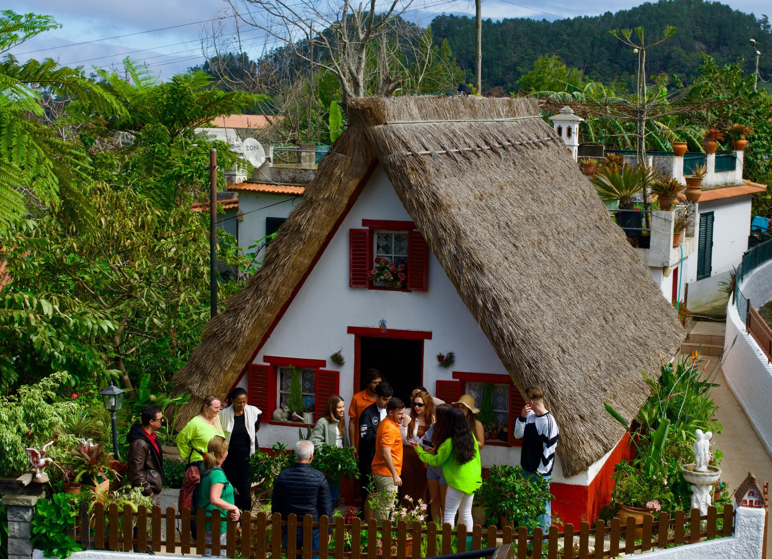 Madeira in a Day: Pico do Areeiro, Santana & Ponta de São Lourenço Combo