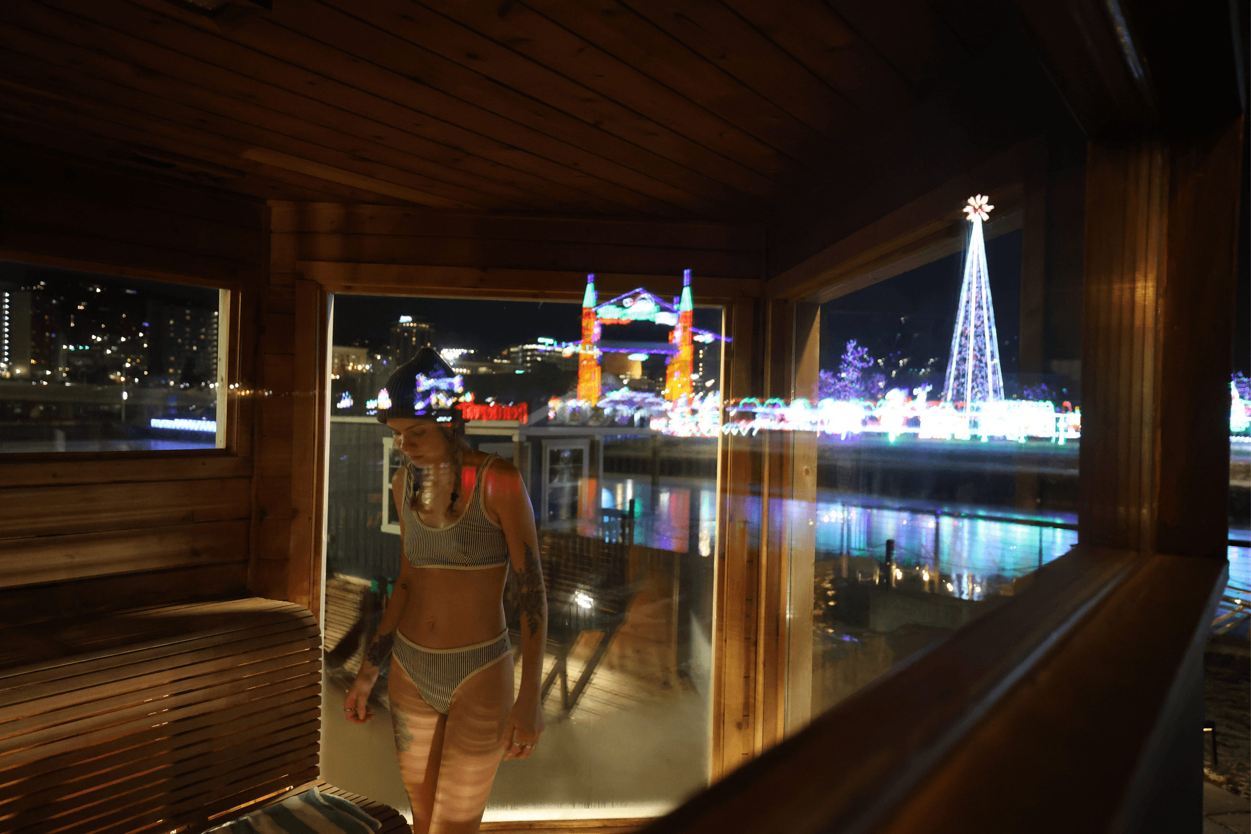 Social Sauna Under the Lights: A Rejuvenating Holiday Experience in Duluth