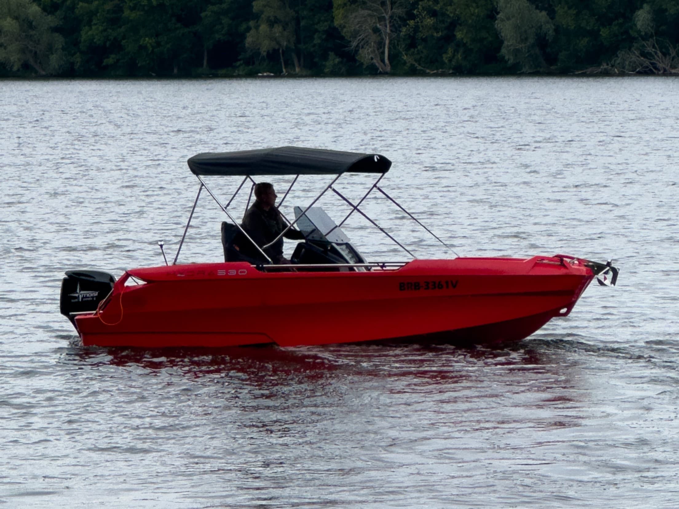Boat Charters at Bootsvermietung Moisl: Exciting Water Adventures