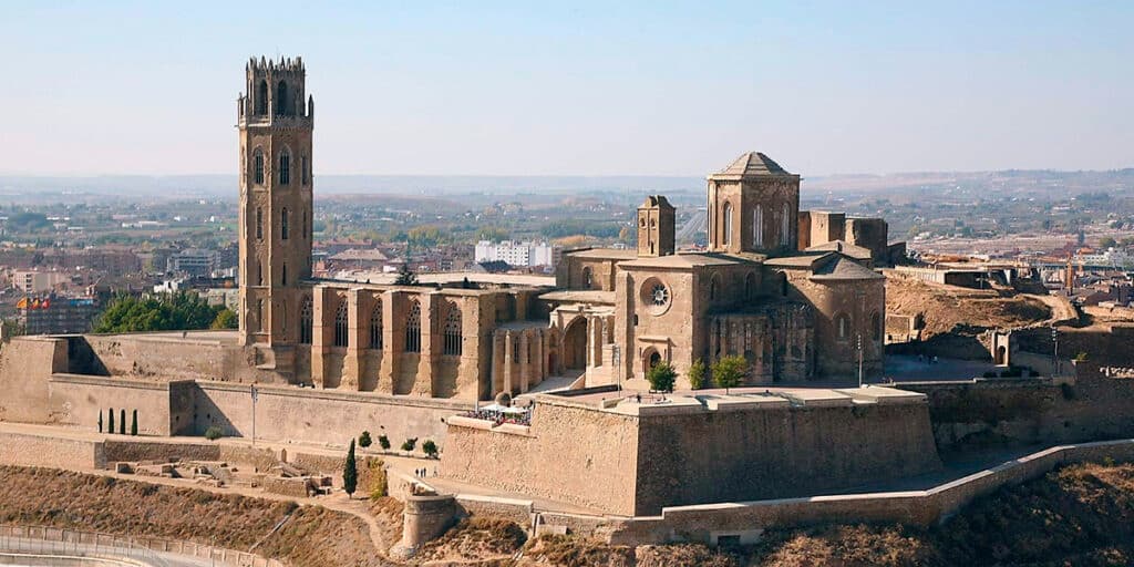 Explore Seu Vella: Guided Tour of Lleida’s Hilltop Cathedral and Castillo del Rey