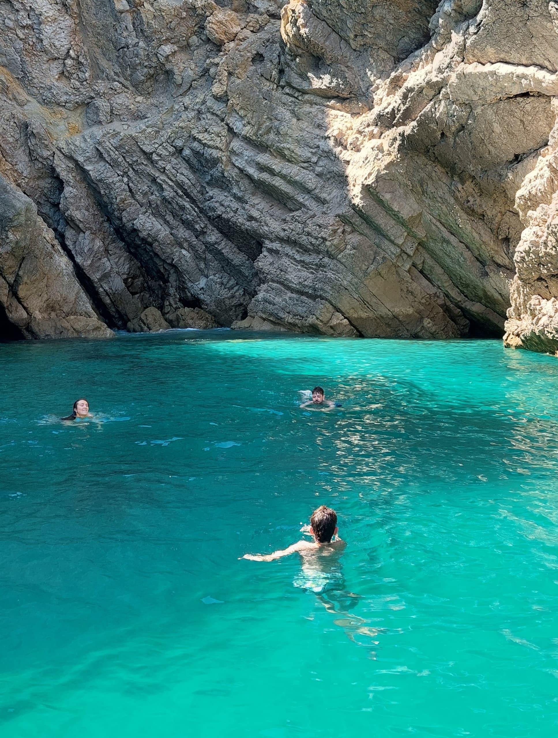Tour Barco Privado - Dia Inteiro | Boat Tour in Sesimbra | Private, Water Activities, Sailing