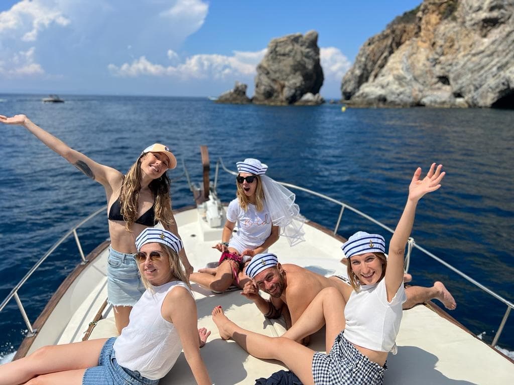 Boat Charters at Els Blaus de Roses in Cabo de Creus