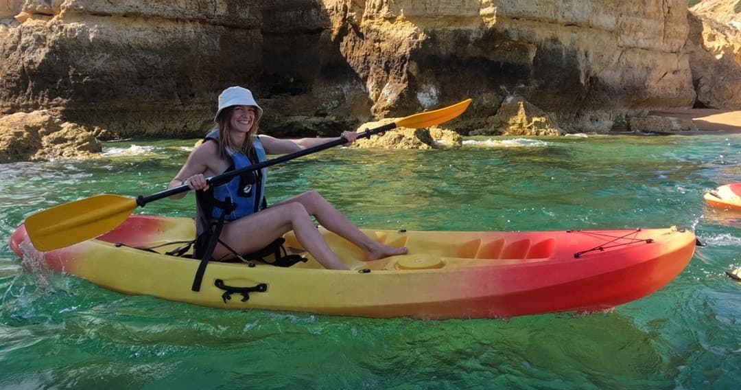 Paddle Albufeira: Guided Kayak Cave Tour from Praia do Castelo