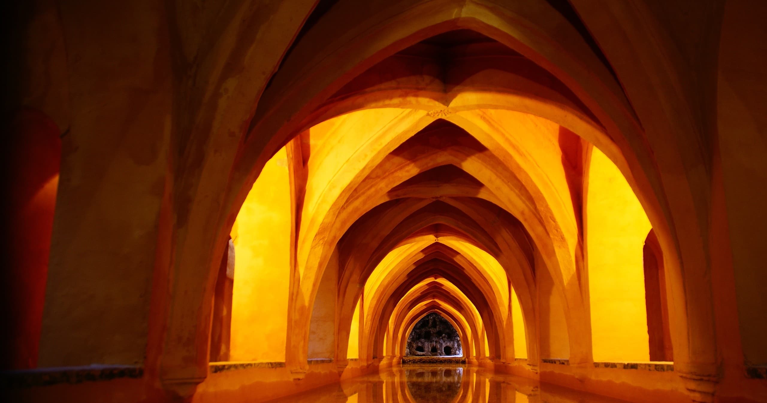 Private Tour: Real Alcázar of Sevilla by APIE Experiencias