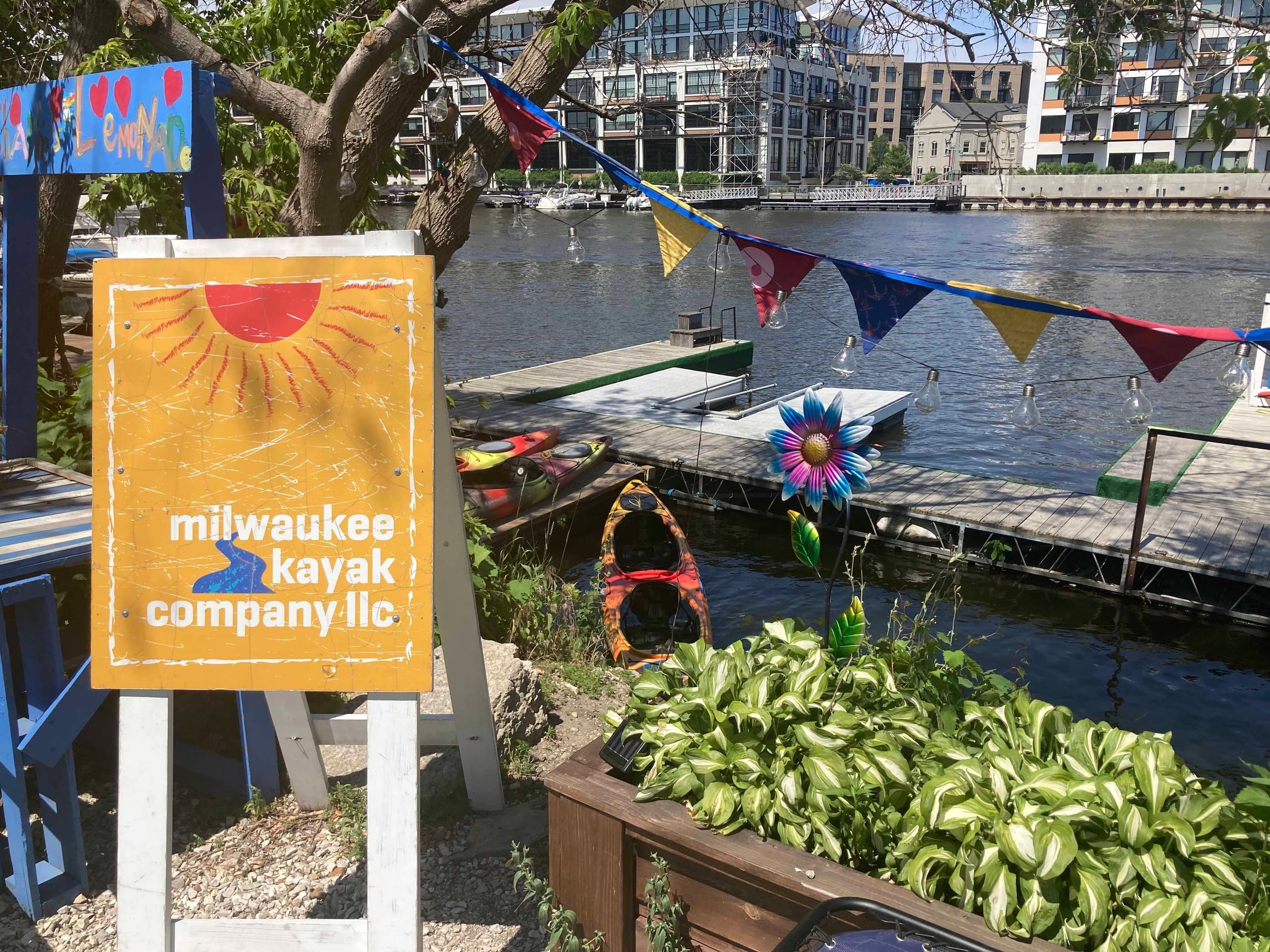 MKC 2-Hour Kayak, Canoe & Paddleboard Rental in Milwaukee