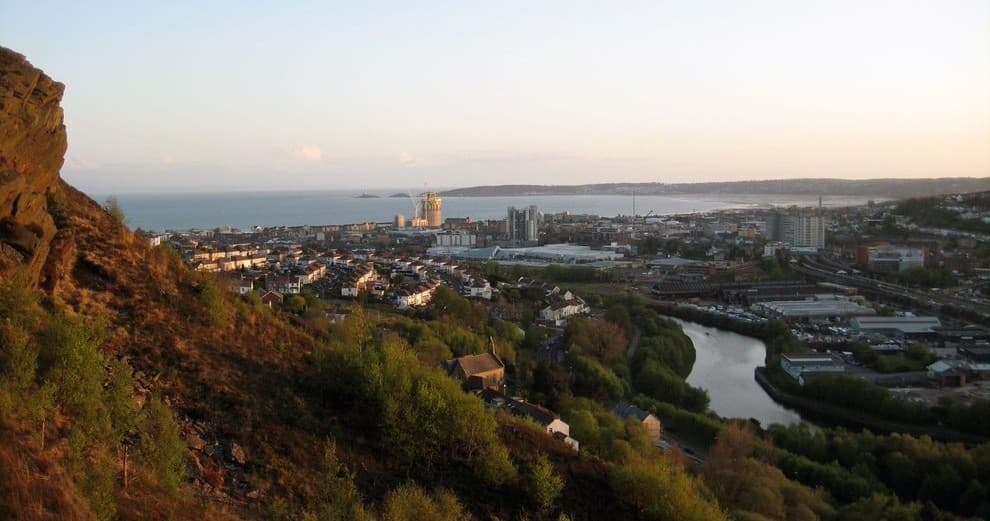 Land Adventures & Team Activities UK: CSI Save the Groom in Swansea