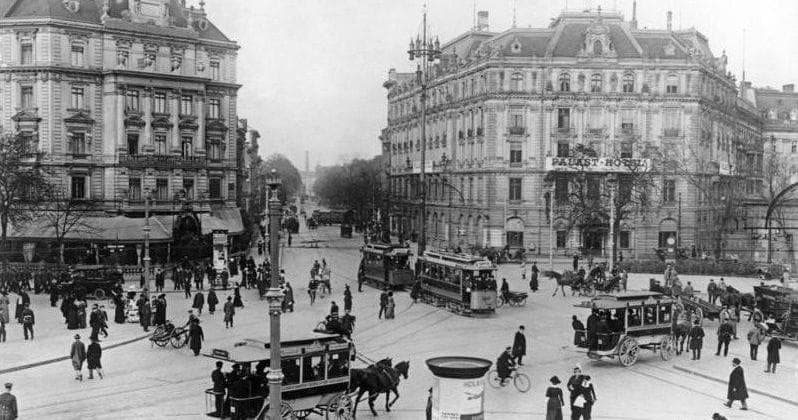 Historical Land Adventure: World War II Tour in Berlin