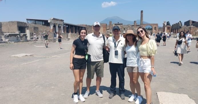 Archaeologist-Led Pompeii Walking Tour: 3-Hour Ruins Exploration