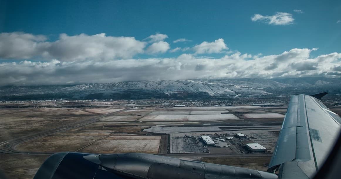 Private Shuttle Between Steamboat Springs and Denver Airport — Reliable Winter Transfers
