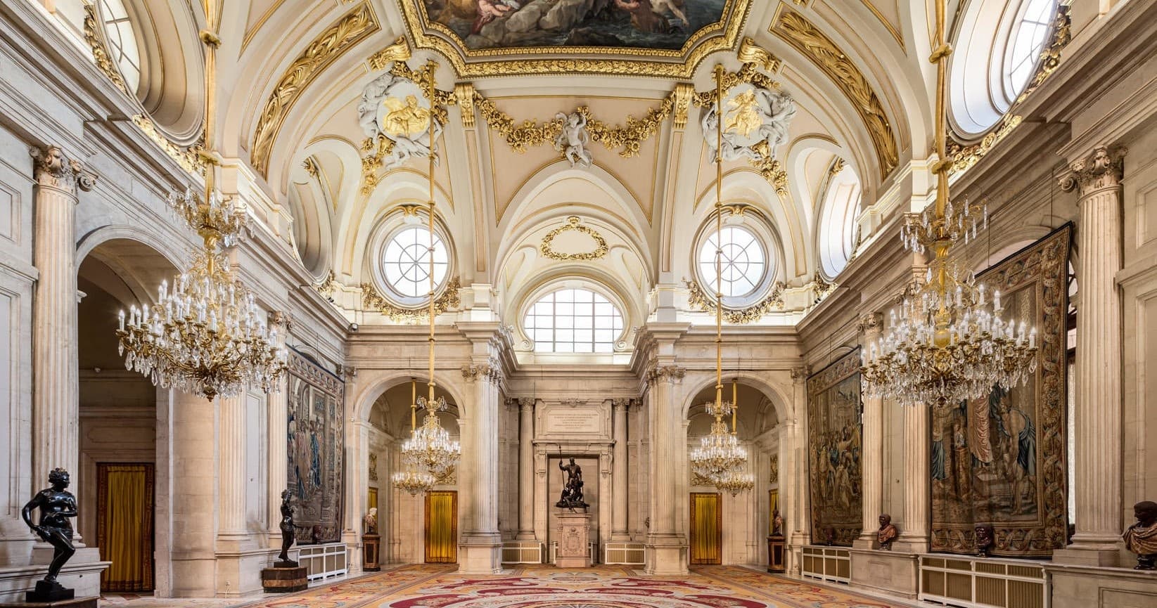 Royal Palace Tour in Madrid with De Paseo Experience