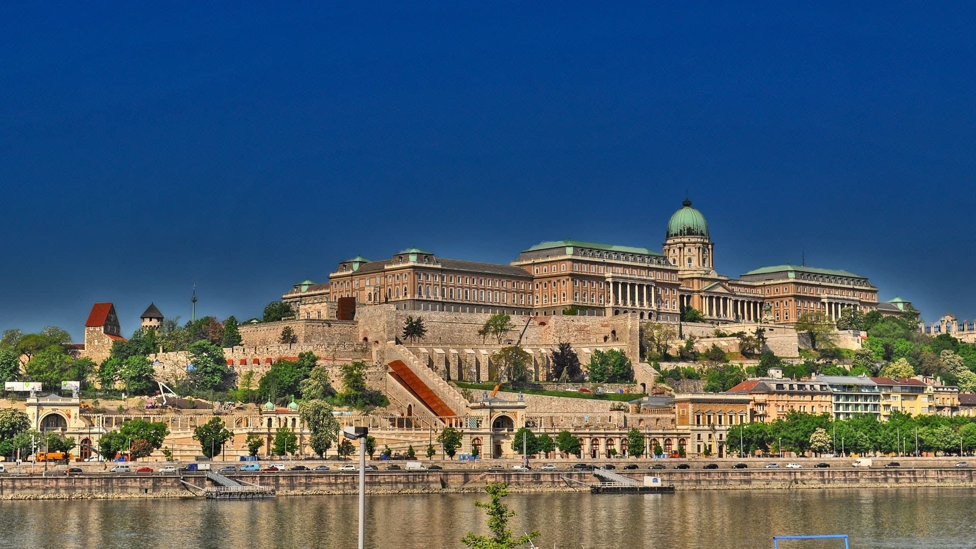 Royal Budapest Private Tour by The Original Budapest Scooter Tour