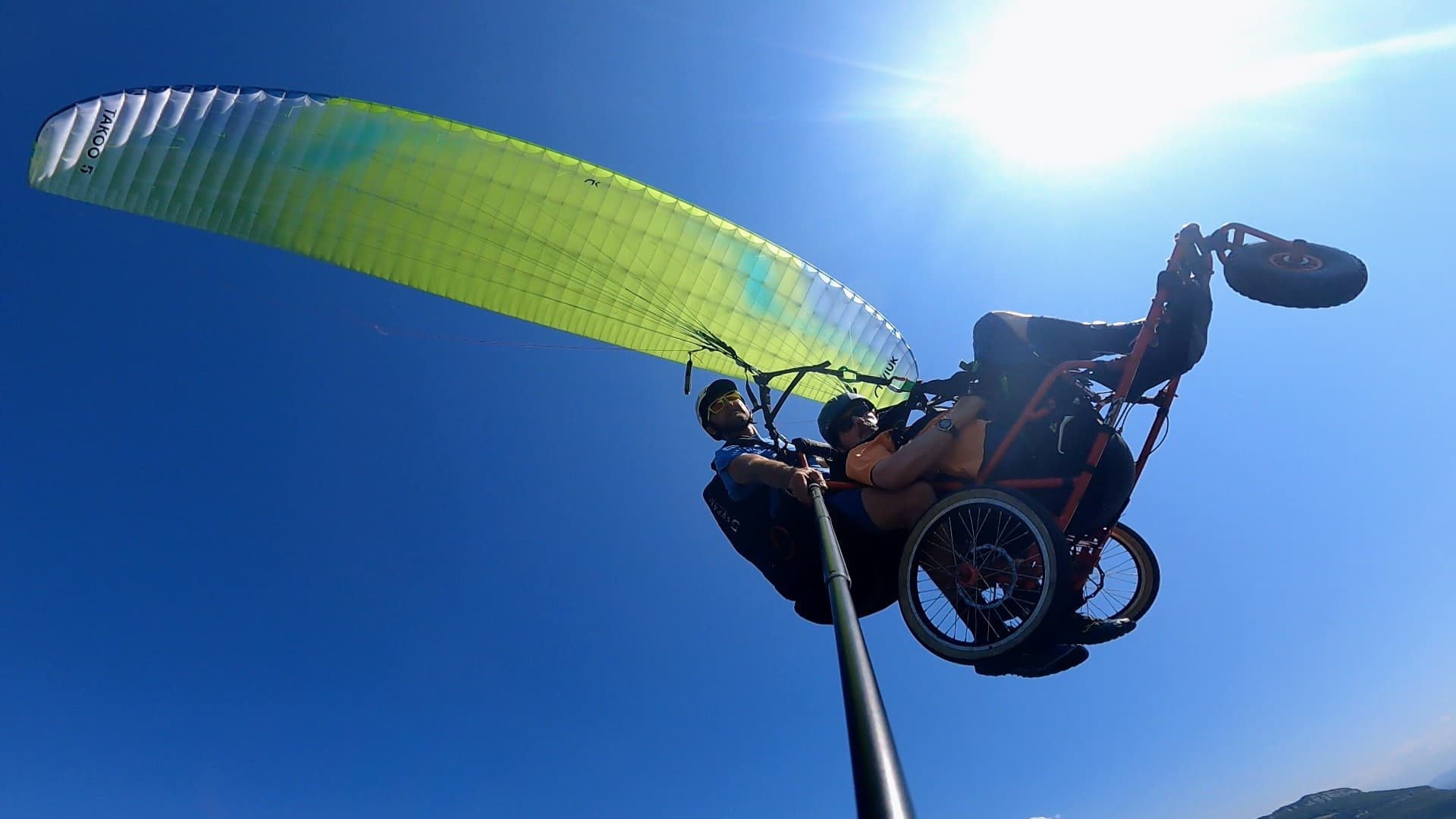 Adaptive Paragliding with Plein Ciel Parapente in Aix-les-Bains