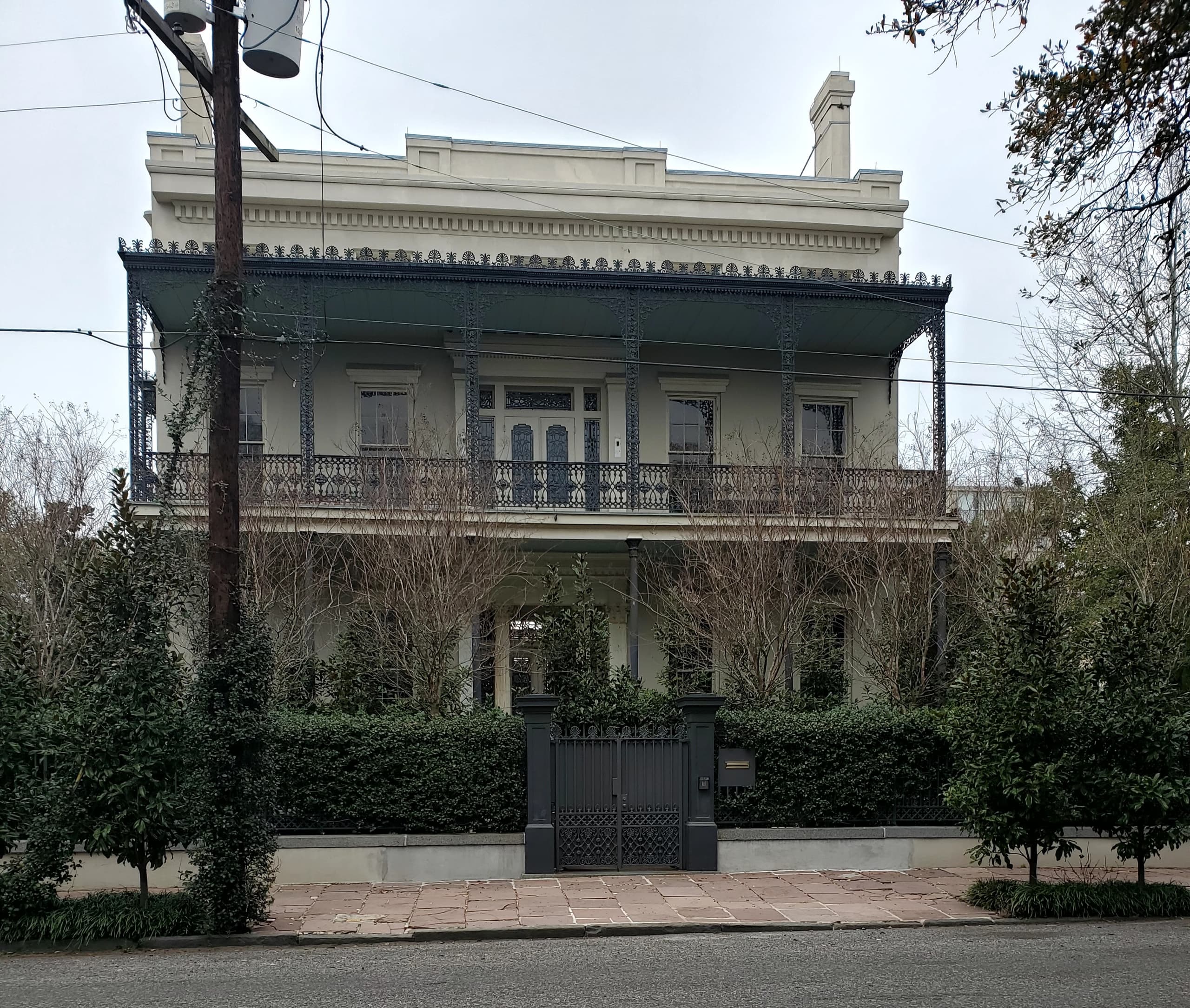 Garden District Walking Tour with HEY, Tour Lady!
