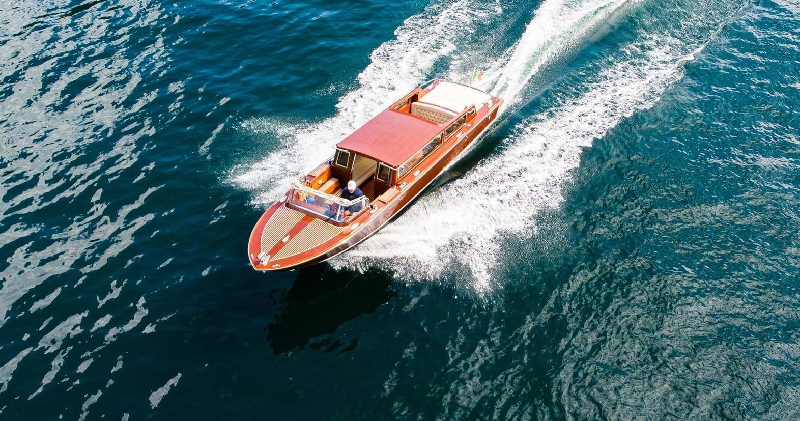 Venetian Limousine's Charm Tour in Riva: A Lake Como Experience