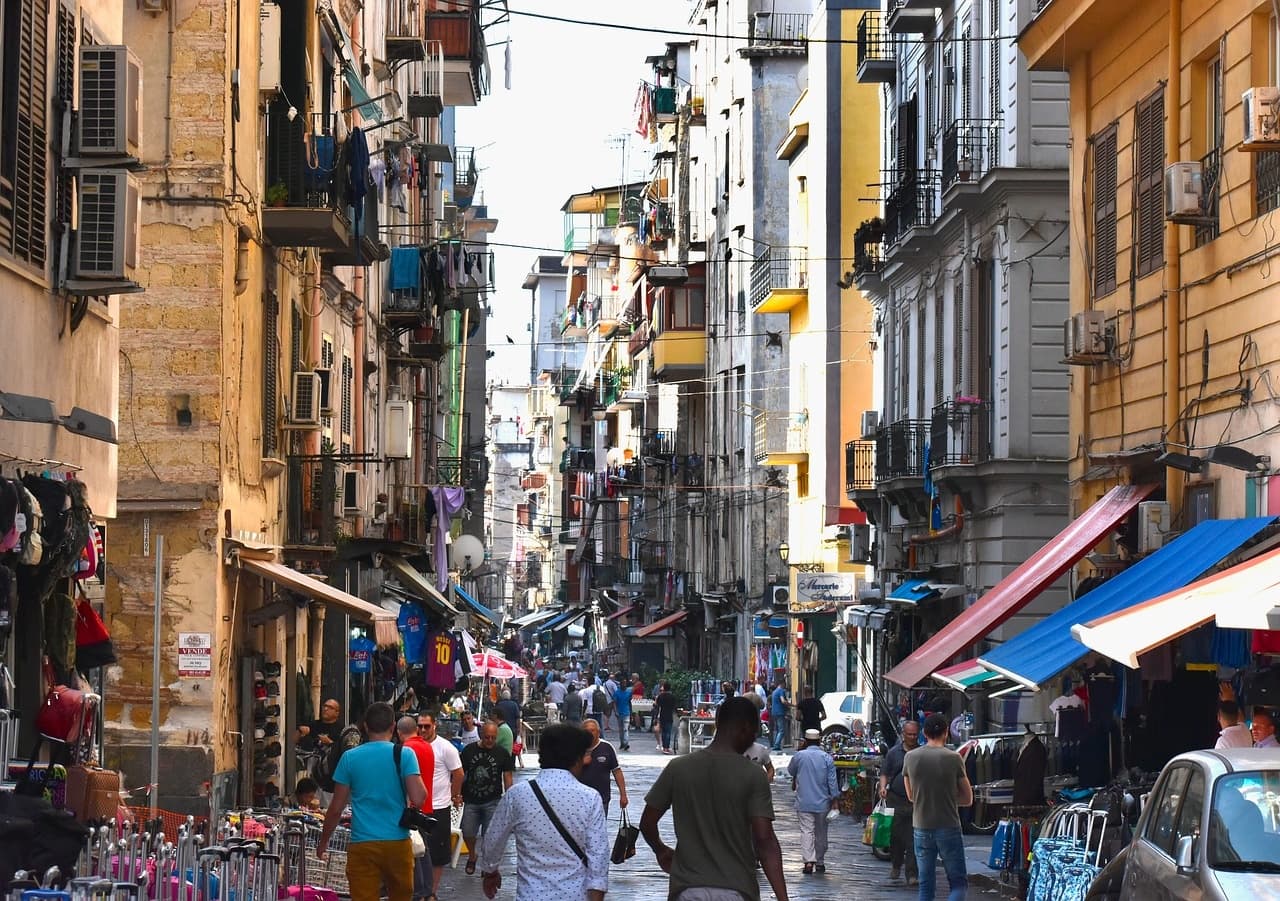 Guided Walking Tour of Naples’ Spanish Quarter