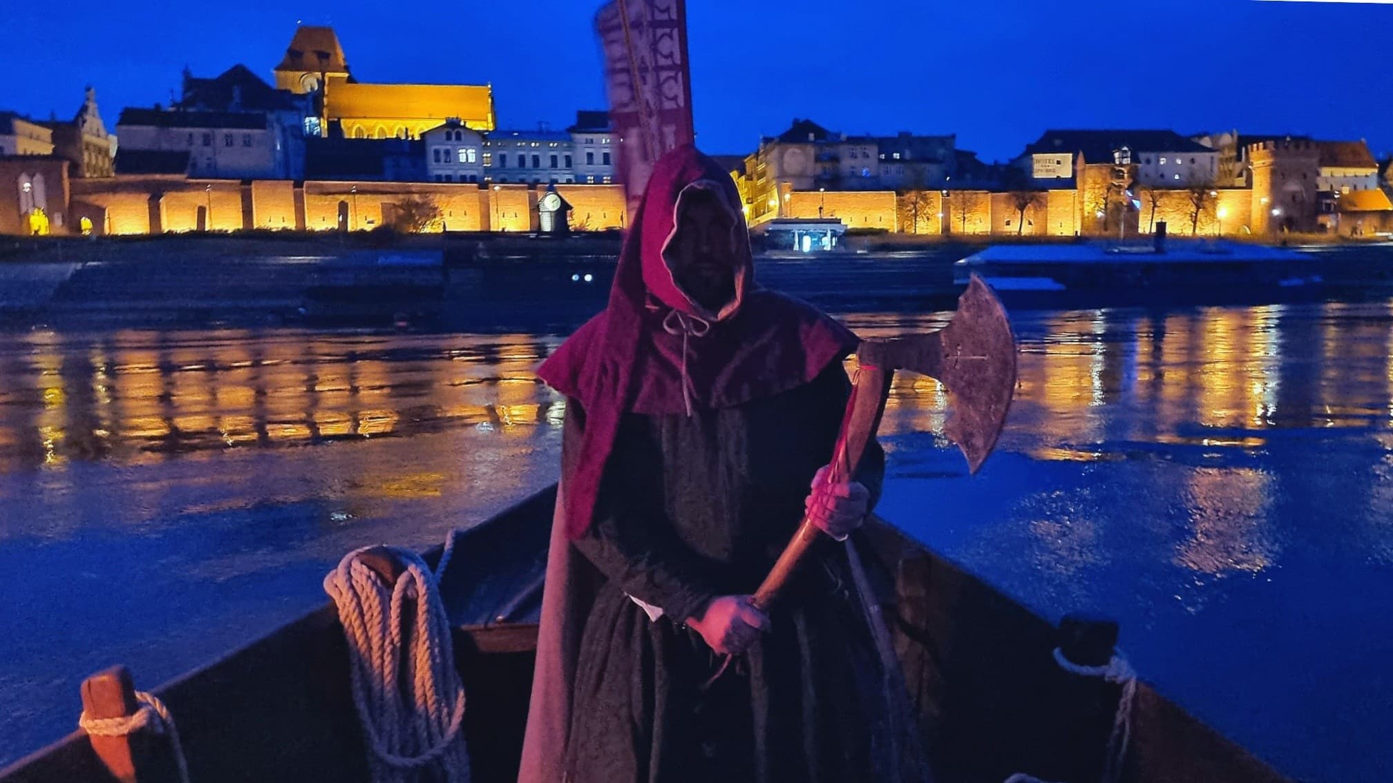 Toruń Night Secrets: Dark-History Guided Boat Tour on the Vistula