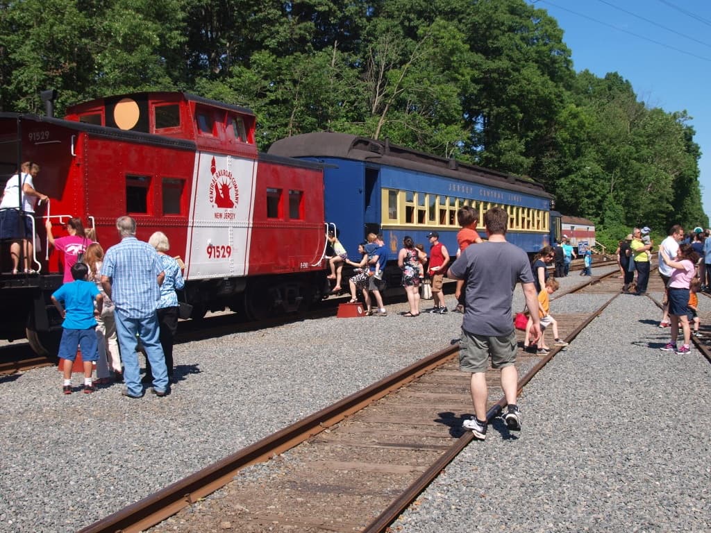 Father's Day Trains at Whippany Railway Museum — 45-Minute Historic Excursion in Hanover, NJ photo 1