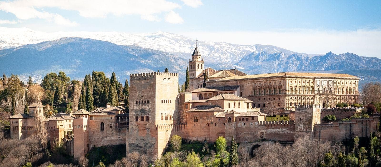 Cultural & Historical Tour of the Alhambra by Granavision Excursions