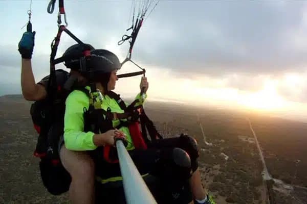 Paragliding Thrills with Pura Aventura in Puerto de Mazarrón