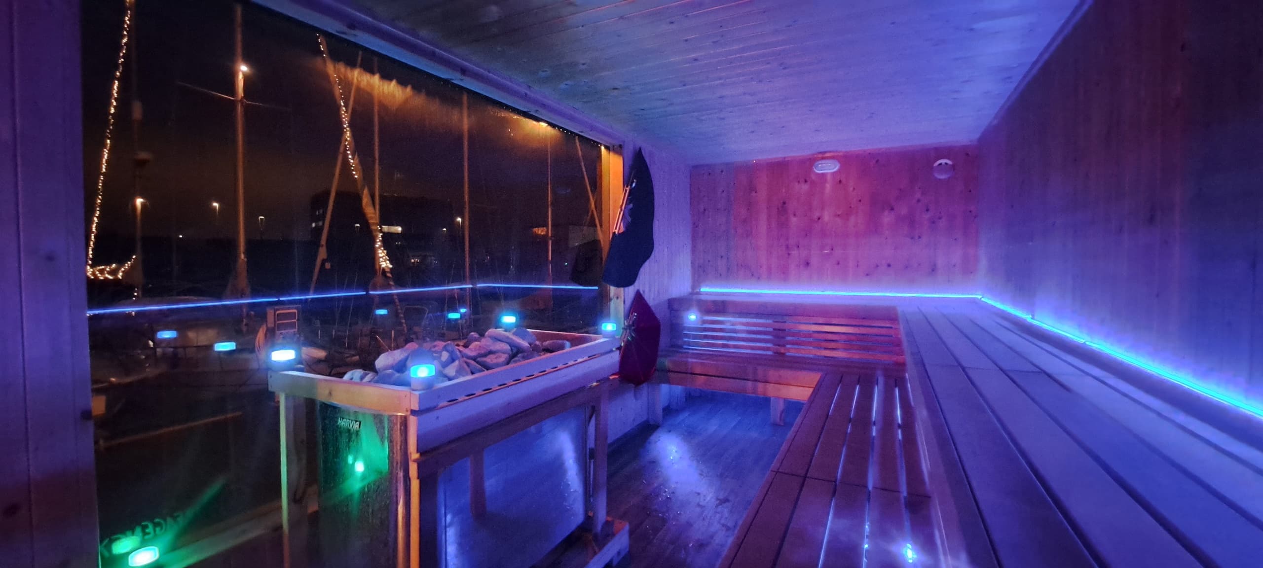 Aarhus Sauna Infusion: English-Guided Sauna Gus, Cold Plunges & Surfer Lounge