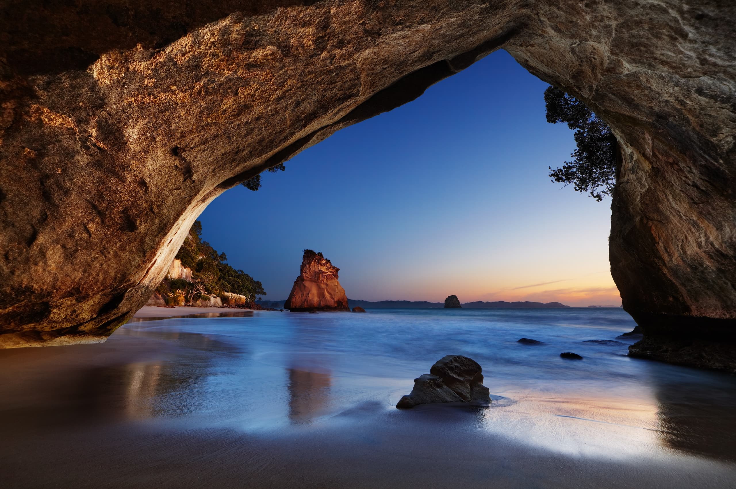 Coromandel Peninsula Day Tours with Auckland Tour House