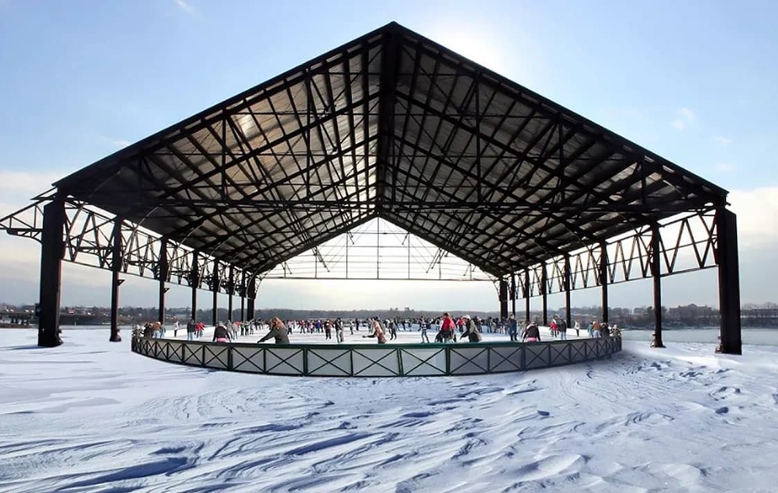 Skate & Sip: Ice Skating and Craft Beer in Portland, Maine